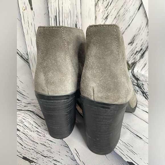 FRANCO SARTO Nashville Gray Suede Ankle Bootie Size 7.5 - Picture 4 of 7